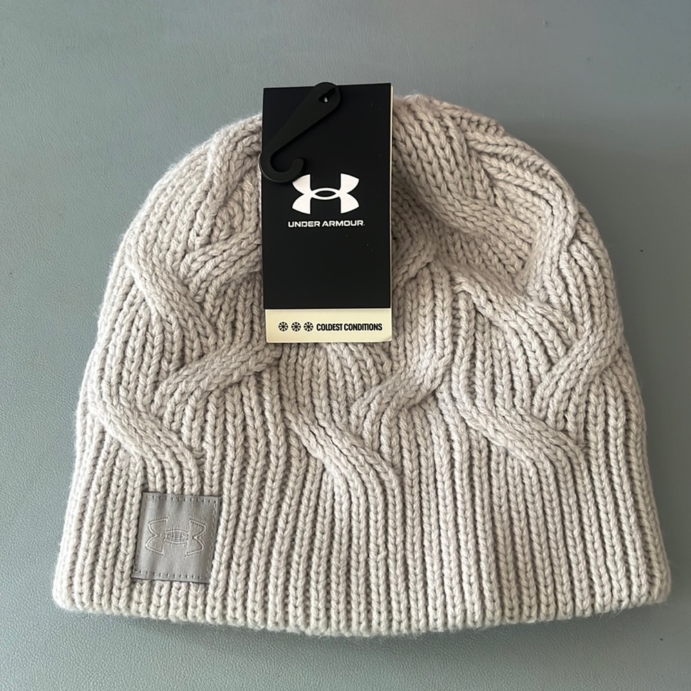 Under armour knit beanie